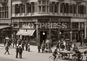 1914c Collins and Elizabeth Streets