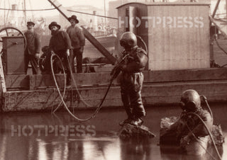 1883 Divers Removing the Falls