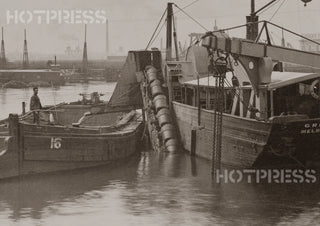 1885c Dredge "Griper" on the Yarra